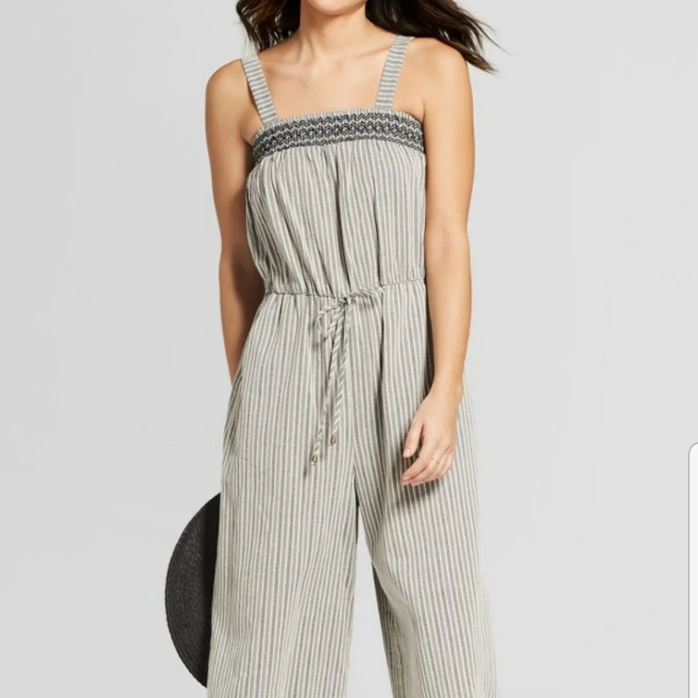 Universal Thread | Jumpsuit - Picture 1 of 8
